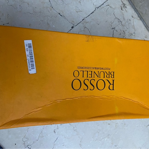 Rosso Brunello kitten heels - Picture 8 of 8